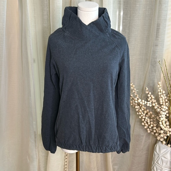 Lululemon Grey Sweater Older Style Moc Neck Turtle Collar Sz 6 ? - Picture 1 of 8